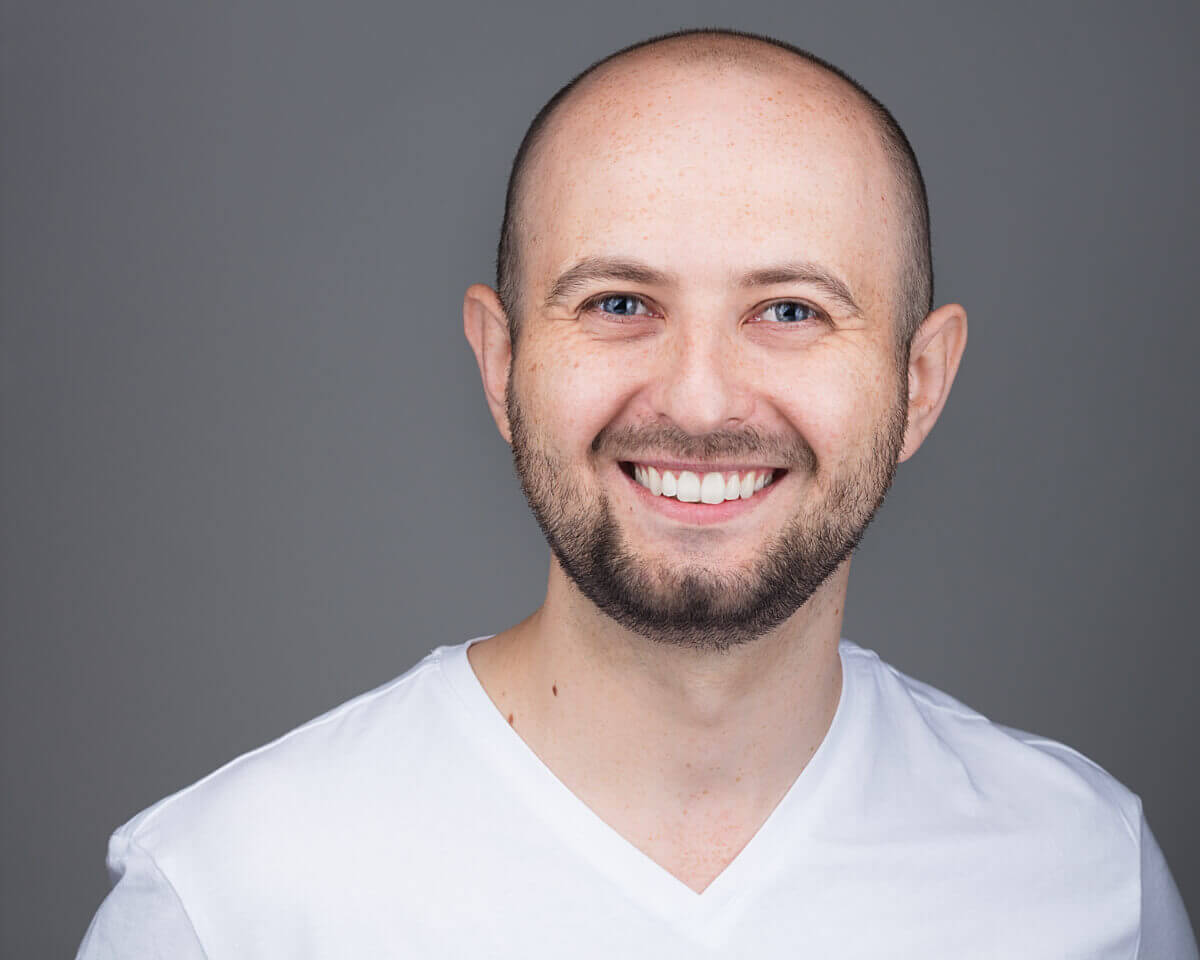 dentist Marcin Sarnecki 